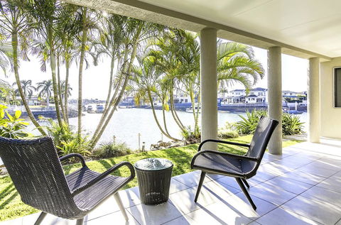 NewPort Dream Quiet Island - No Party - Accommodation VIC 1