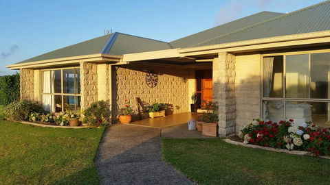 Newyan @ Maleny - Accommodation VIC 2