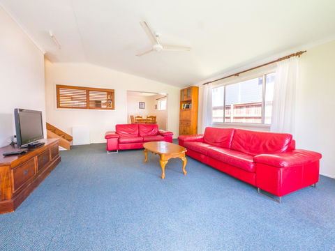 Ngungun Street 10, Dicky Beach - Accommodation VIC 3