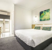 Nightcap at Skyways Hotel - Accommodation VIC