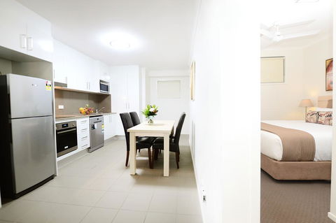 Oaks Moranbah Suites - Accommodation VIC 3