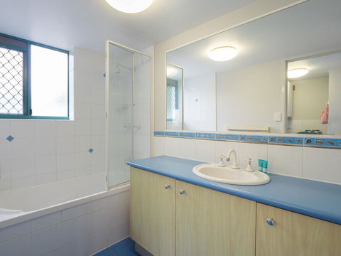 Ocean Crest Unit 4, 22 Warne Tce - Accommodation VIC 3