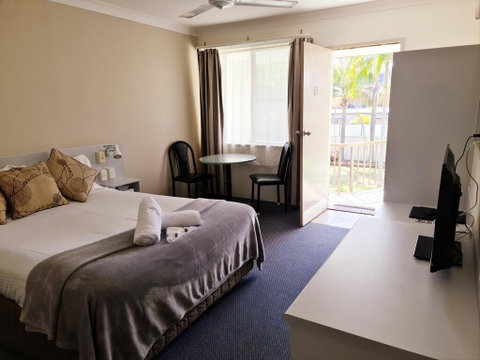 Ocean Parade Motel - Accommodation VIC 2
