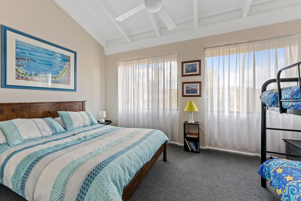 Mollymook NSW Accommodation VIC