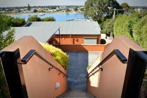 Ocean View Apt 1 - Accommodation VIC 1