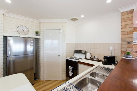 Ocean View Beach House - Accommodation VIC 3