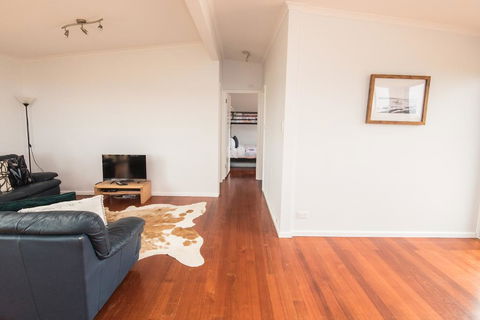 Ocean View Getaway - Accommodation VIC 1