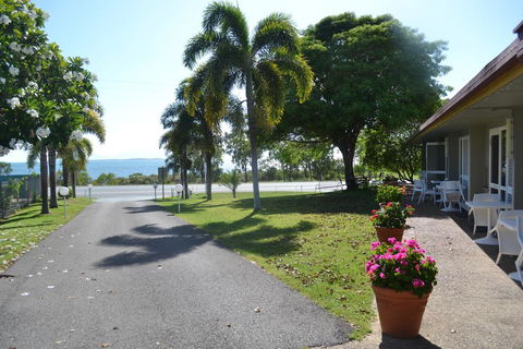 Ocean View Motel Bowen - Accommodation VIC 2