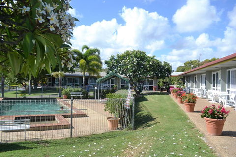 Ocean View Motel Bowen - Accommodation VIC 3