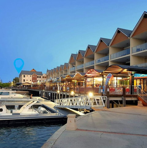 Oceanic Apartment - Accommodation VIC 3