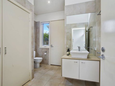 OCEANS 12 - Modern Ocean View Villa - Accommodation VIC 1