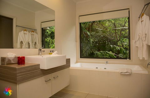 On Obi Maleny - Accommodation VIC 3