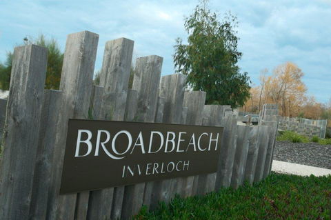 ONE LEVEL AT BROADBEACH RESORT - Accommodation VIC 3
