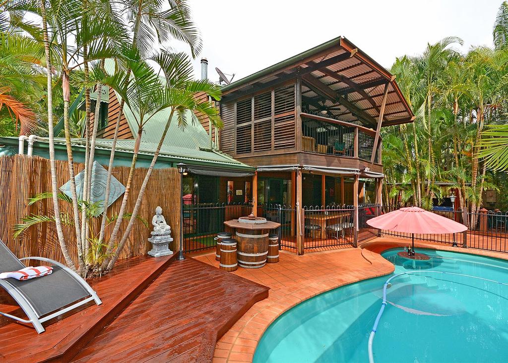 Toogoom QLD Accommodation VIC
