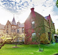 Overnewton Castle - Accommodation VIC