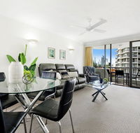 Pacific Resort in the Heart of Broadbeach - Accommodation VIC