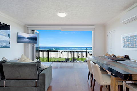 Palm Beach Beachfront Townhouse - Accommodation VIC 0