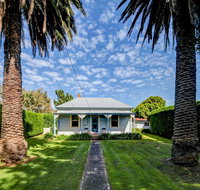 Palm Cottage - Pet Friendly Victorian Cottage - Accommodation VIC