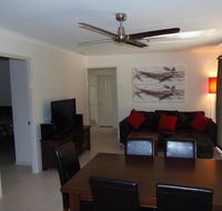 Palmgrove 2 - Rainbow Beach Pet Friendly Fully Fenced Air Conditioned Five Minutes To Beach - Accommodation VIC