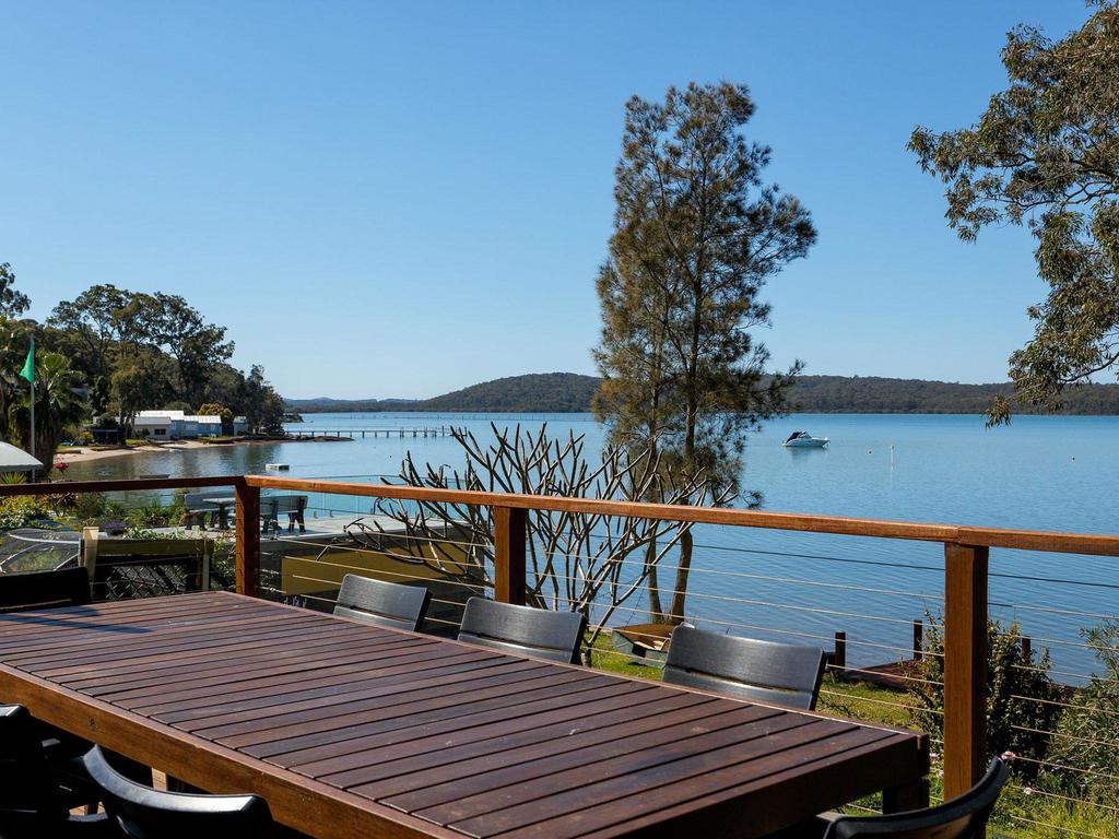 North Arm Cove NSW Accommodation VIC
