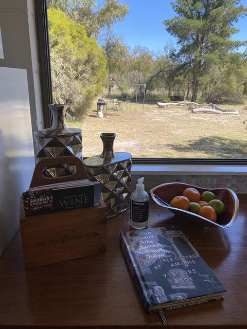 Pear Tree Cottage At Amiens - Accommodation VIC 1