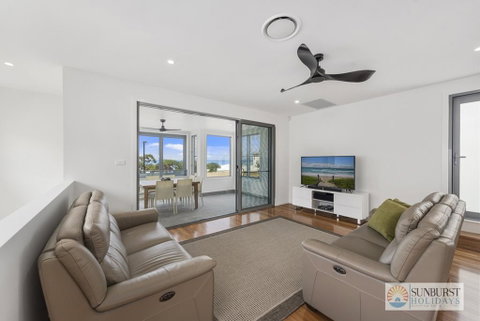 Pearls On Sapphire Beach - Accommodation VIC 0
