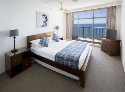 Penthouse At Imperial Surf - Accommodation VIC 2