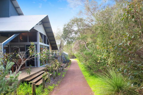 PEPPY TREE HOUSE - Accommodation VIC 0