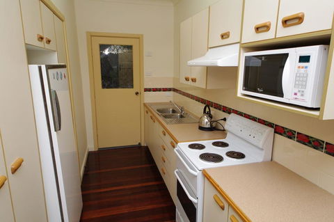 Perfect Break, 1 Dulconghi Street - Accommodation VIC 2