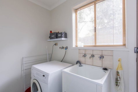 PERFECT ON PYMBLE AVE - Accommodation VIC 2