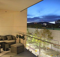Perfectly Located Modern Apartment - Canberra CBD - Accommodation VIC