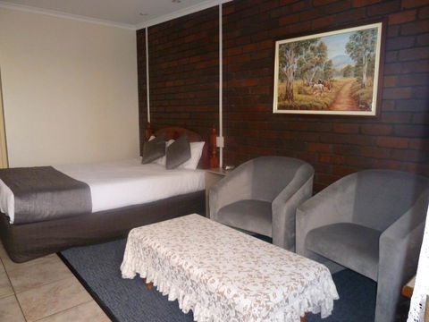 Pioneer Lodge Motel - Accommodation VIC 1