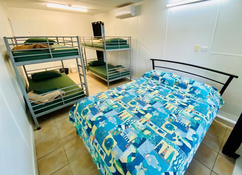 Pippies Beachhouse - Accommodation VIC 1