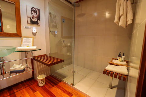 PK Illusions - Accommodation VIC 1