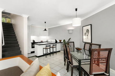 Poolside Apt. In Alamanda Beachfront Resort (55) - Accommodation VIC 2