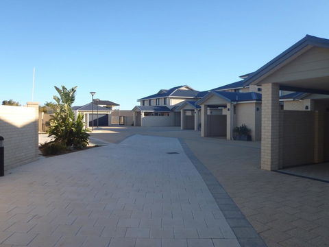 Port Denison Beach Resort - Accommodation VIC 3