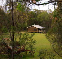 Possum's Hollow and Hooter's Hut - Accommodation VIC