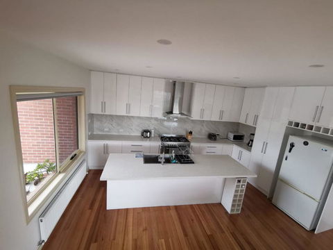 Private Luxury Bedroom - Accommodation VIC 1