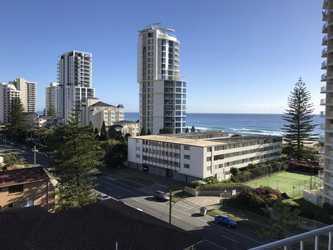Queensleigh Holiday Apartments - Accommodation VIC 2