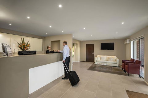 Quest Moonee Valley - Accommodation VIC 3