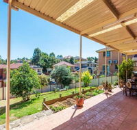 Quiet and spacious living close to all attractions - Accommodation VIC