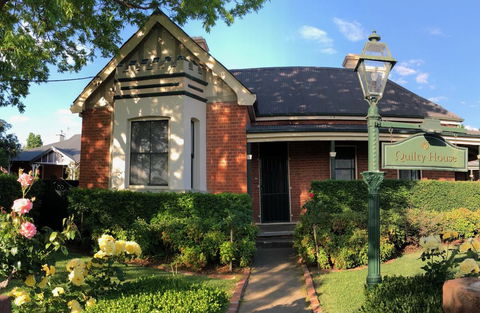 QUILTY HOUSE (Formerly Beethovens) - Accommodation VIC 2