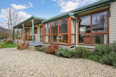 R & R In Bright - Short Walk To Town - Accommodation VIC 0
