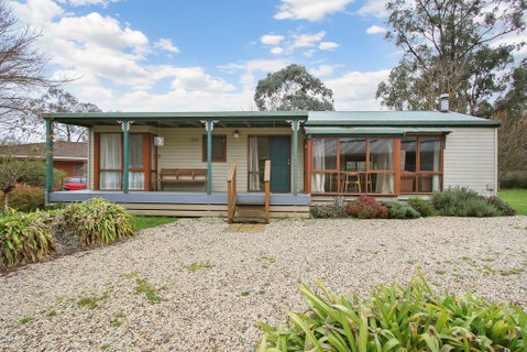 R & R In Bright - Short Walk To Town - Accommodation VIC 2