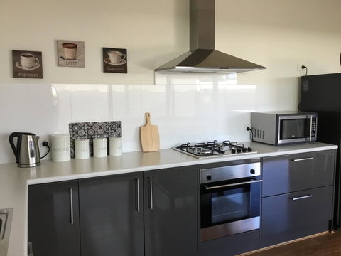 Rail Trail Cottage - Accommodation VIC 3