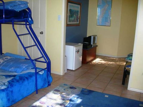 Rainbow Breezes 4 - Rainbow Beach, Townhouse With Breath-taking Ocean Views To Fraser Island - Accommodation VIC 3