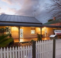 Rawson's Retreat - Five Bedroom Home - Walk CBD - Includes Breakfast - Accommodation VIC