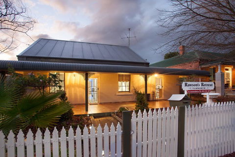 Rawson's Retreat - Five Bedroom Home - Walk CBD - Includes Breakfast - Accommodation VIC 0