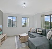 REDFERN 3 BEDROOM APARTMENT FREE PARKING WALK TO CENTRAL STATION NRE187 - Accommodation VIC
