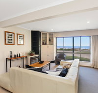 Right on the Beach  Moana - Accommodation VIC